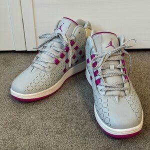 Nike Youth Jordan Illusion GG Sneakers in Grey and Fuchsia